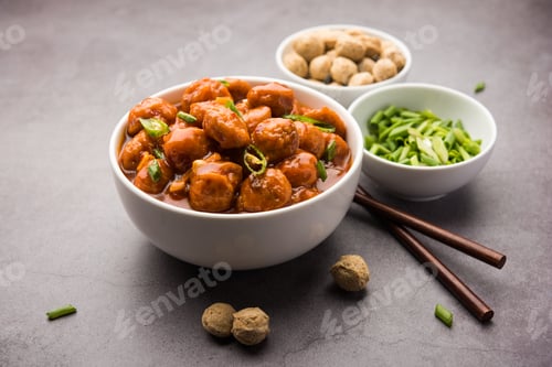 Preview: Glycine max Chunks or Soya Chunk Manchurian dry or with Gravy