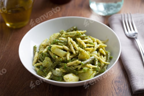 Preview: Pasta with pesto sauce