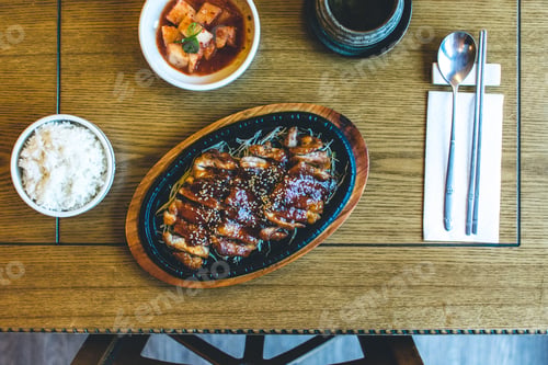 Preview: Korean crispy duck with honey sauce and sesame