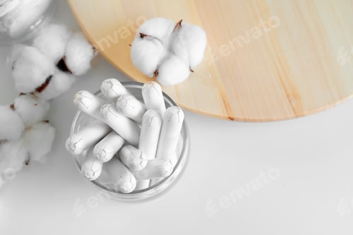 Preview: Glass jar with hygienic tampons and cotton flower