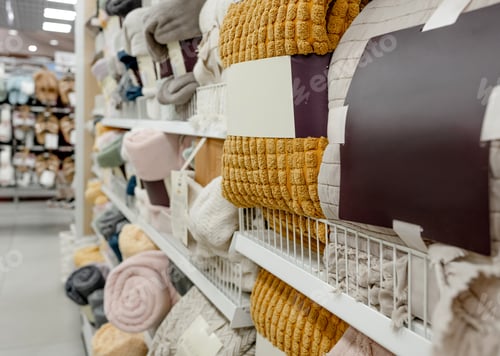 Preview: Blankets variety in commercial shopping center