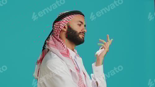 Preview: Middle eastern man being puzzled