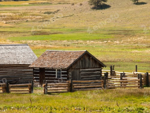 Preview: Rustic log cabin on the farm