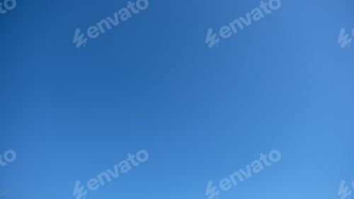 Preview: Low angle shot of an absolutely clear blue sky