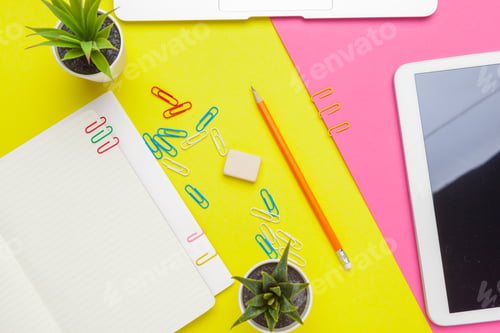 Preview: Table top view aerial image of accessories office desk background concept.Flat lay of variety object