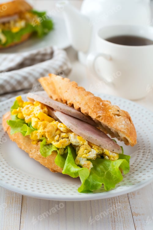 Preview: Sandwich With Scrambled Eggs and Lettuce on Plate