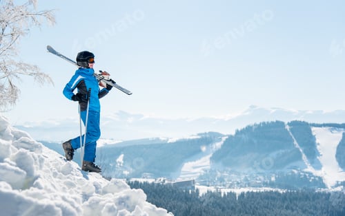 Preview: Skier in the mountains