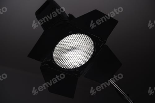 Preview: Professional Studio Light with Barn Door and Honeycomb Grid
