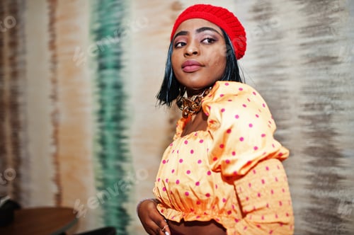 Preview: African women
