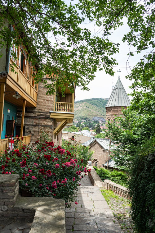 Preview: Tbilisi city centre in summer time