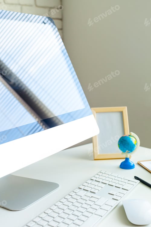 Preview: working table with computer