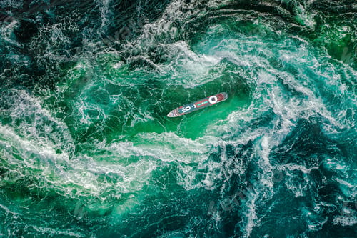 Preview: Storm waves of the sea around the ship.