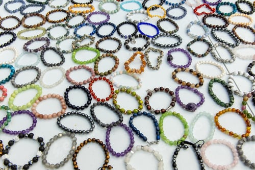 Preview: Street trade of handmade stone bracelets