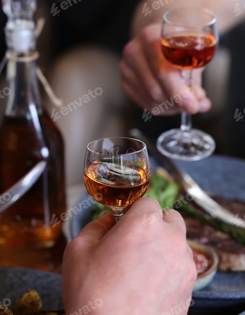 Preview: Hands Glass With Alcohol