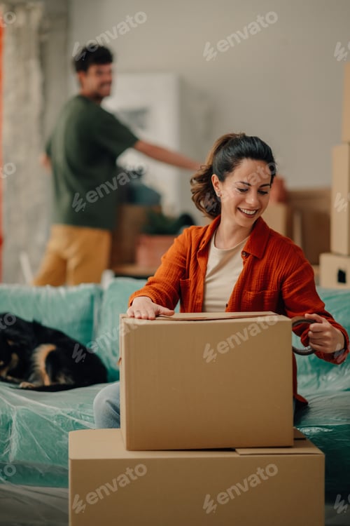 Preview: Couple moving into new home and packing boxes