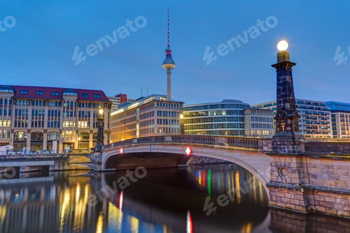 Preview: Historic bridge over the river Spree in Berlin