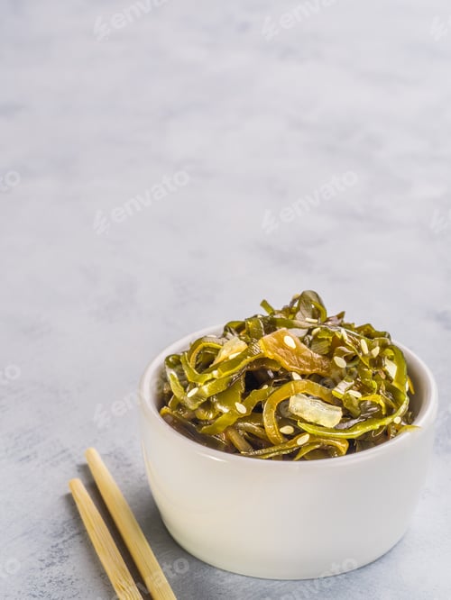 Preview: Seaweed salad, laminaria
