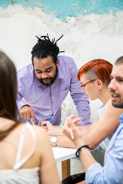 Preview: Young people working in the grunge office