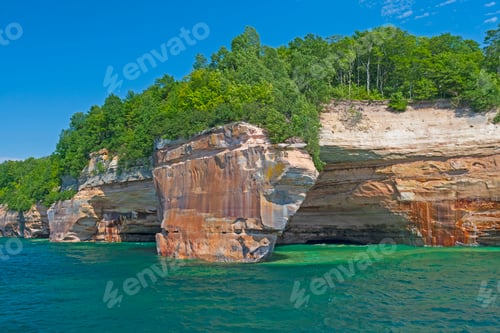 Preview: Flowerpot Rock on a Colorful Lakeshore