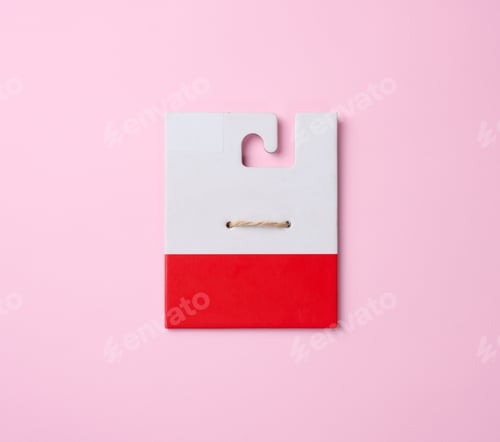Preview: Empty white cardboard tag on brown rope