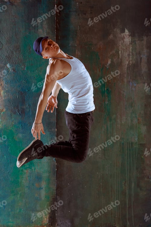 Preview: The Man Dancing Hip Hop Choreography