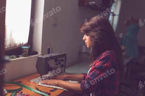 Preview: Sewing on a sewing machine