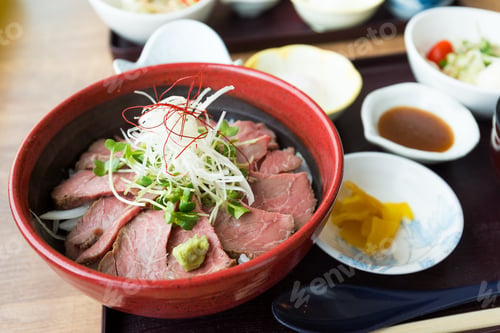 Preview: Japanese beef rice bowl