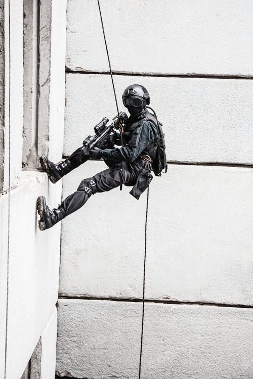 Preview: tactical rappeling