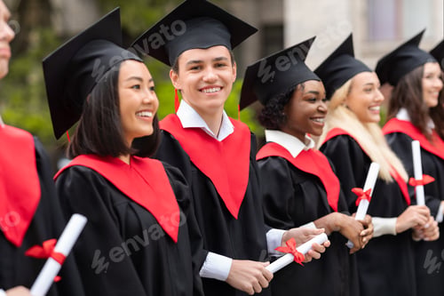 Preview: Cheerful guy standing among international group of students