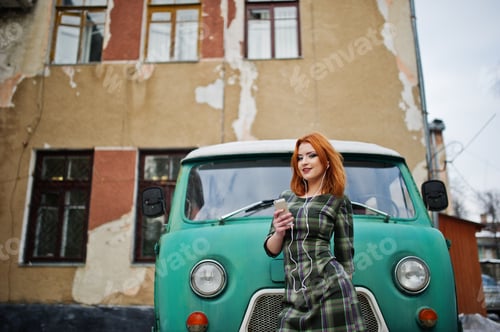 Preview: Young red haired girl lady