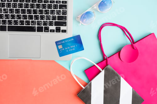 Preview: Online Shopping Credit Card Shopaholic Spending Payment Concept