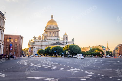 Preview: St. Isaac's Cathedral at sunset in St. Petersburg