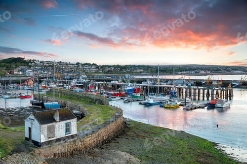 Preview: Sunrise at Newlyn in Cornwall