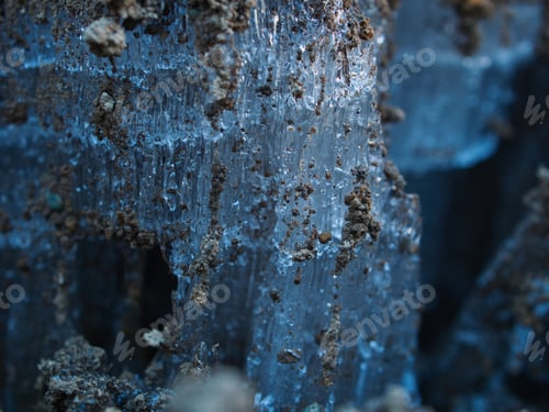 Preview: Frost columns