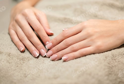 Preview: Anonymous woman with perfect manicure