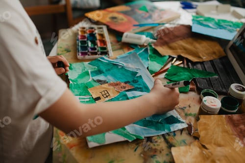 Preview: 5 year old boy make a collage and painting with online lesson