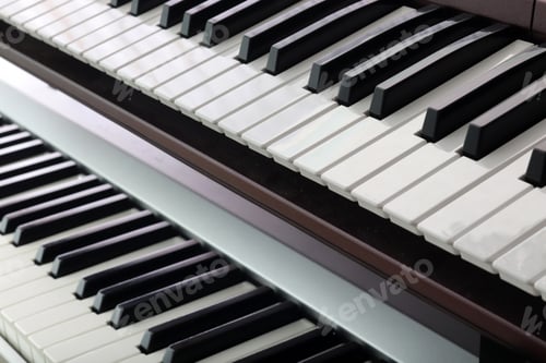 Preview: Piano black and white color playing keys
