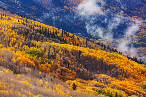 Berge im Herbst