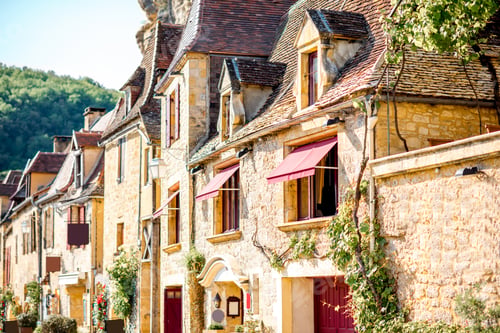 Preview: La Roque Gageac village in France