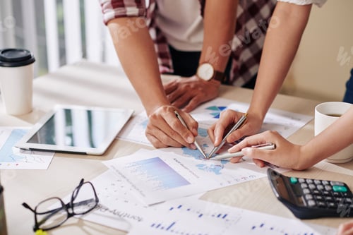 Preview: Business Collaboration with Charts and Tablet Technology