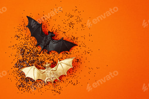 Preview: Top view of Halloween decoration with plastic bats
