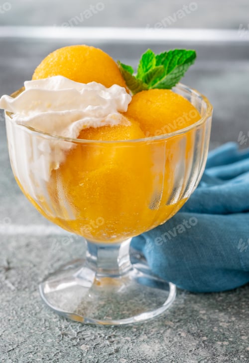 Preview: Mango sorbet bowl