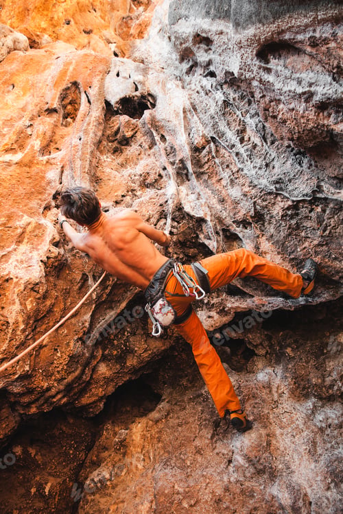Preview: Bold choice - rock climbing
