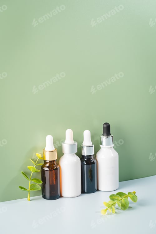 Preview: Bottle with oil or serum