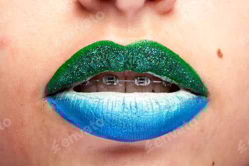 Preview: Beauty image of lips with artistic make up