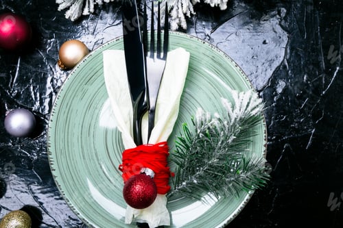 Preview: Christmas table place setting.