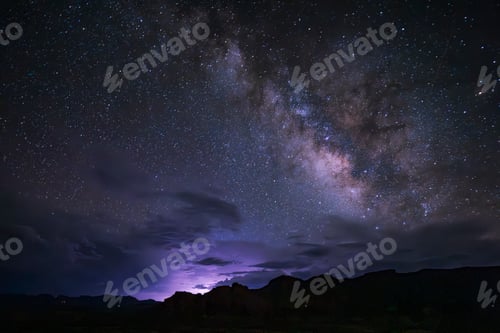 Preview: Dark skies, gathering clouds and a glow on the horizon in Texas