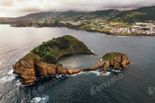 Preview: Scenery of islet in sea