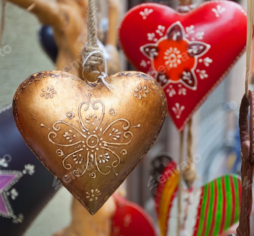 Preview: Heart hand decorated in Christmas style.