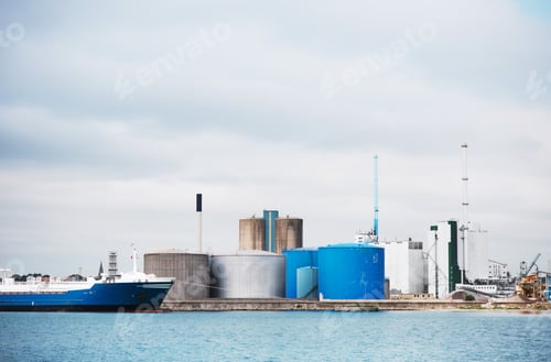 Preview: A photo of a ship anchored at the harbor
